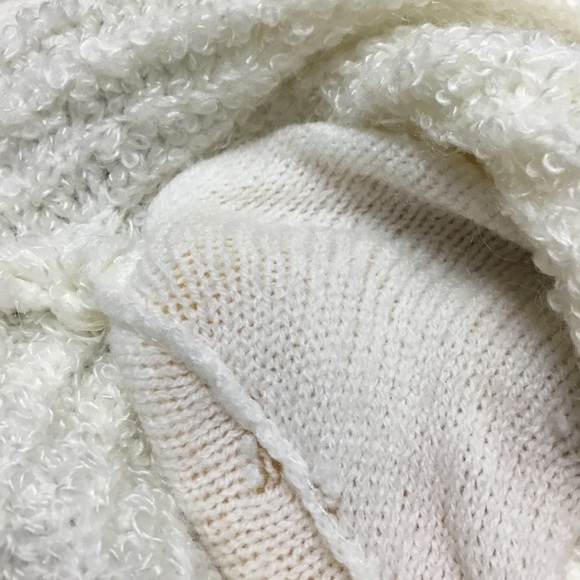 VINTAGE Nan Elliot Heavy Cardigan Sweater with Built In Shoulder Pads - Picture 9 of 9